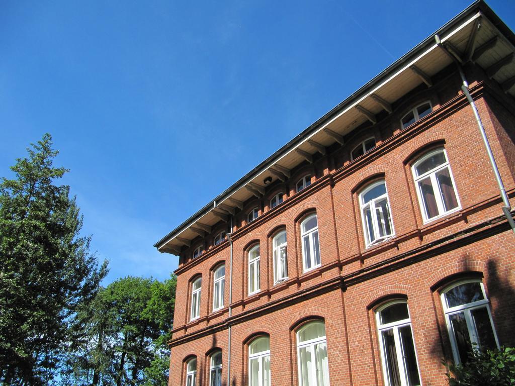 Haus Im Park Apartman Wesselburen Kültér fotó