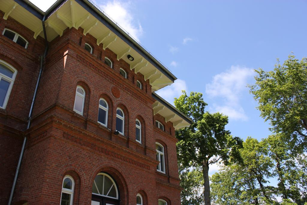 Haus Im Park Apartman Wesselburen Kültér fotó