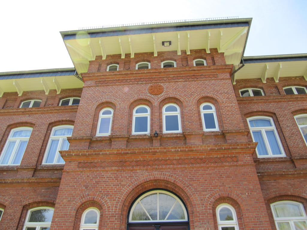 Haus Im Park Apartman Wesselburen Kültér fotó
