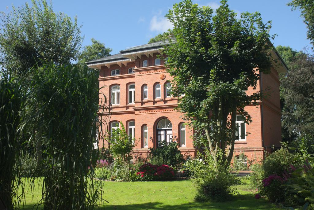 Haus Im Park Apartman Wesselburen Kültér fotó